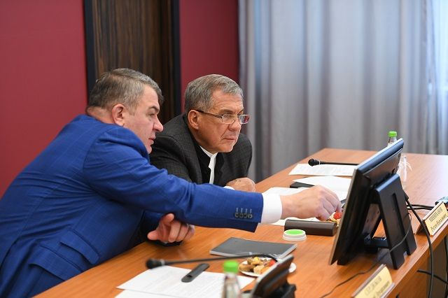 Сердюков обсудил с советом директоров «Вертолетов России» оптимизацию КВЗ