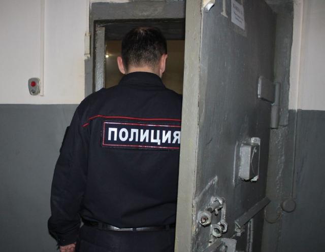 СМИ: в Казани полицейский совершил самоубийство на рабочем месте