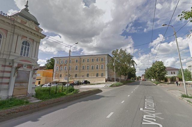 Власти Казани вводят ограничение на движение по улице Гладилова