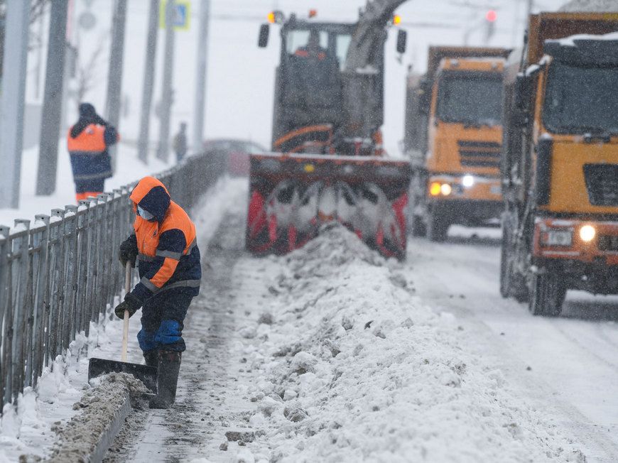 В Казани организовали 17 новых пунктов складирования снега