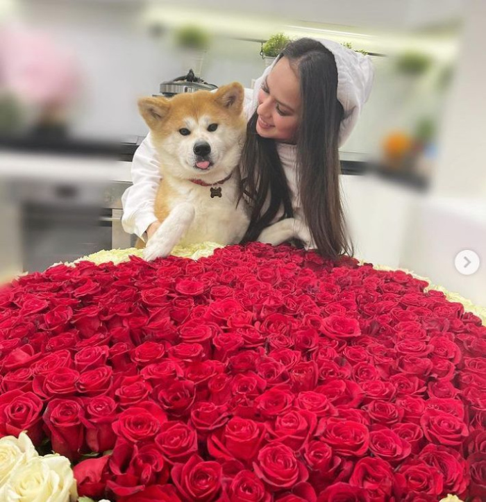 Загитова поздравила свою собаку Масару с Днем рождения