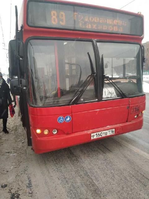 Перевозчики Казани опровергли жалобу на водителя автобуса, высадившего пассажиров