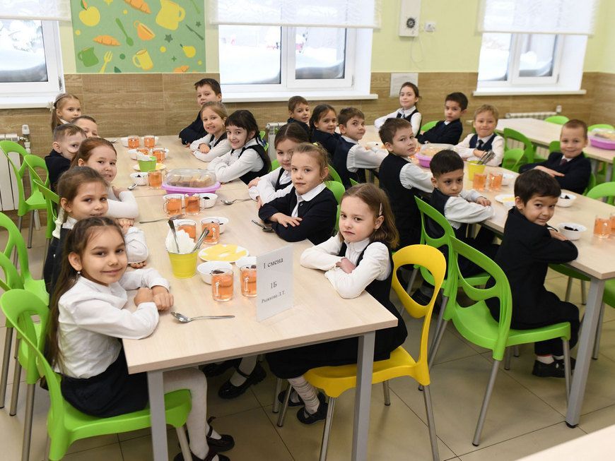 В Казани в текущем году отремонтируют 44 школьные столовые