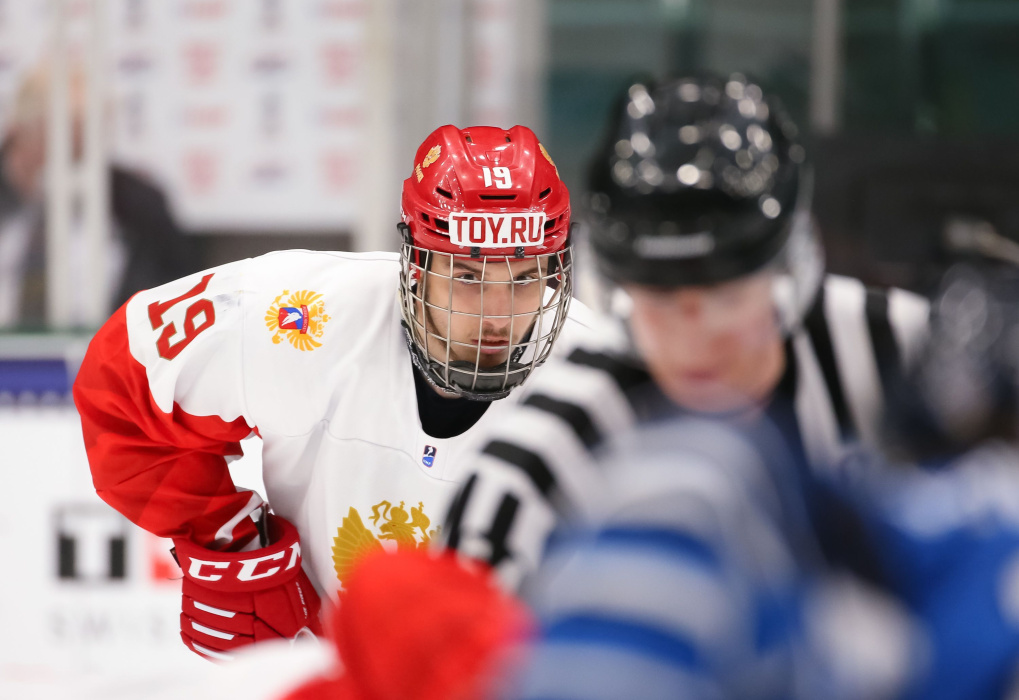 Россия сыграет с Канадой в финале юниорского чемпионата мира по хоккею