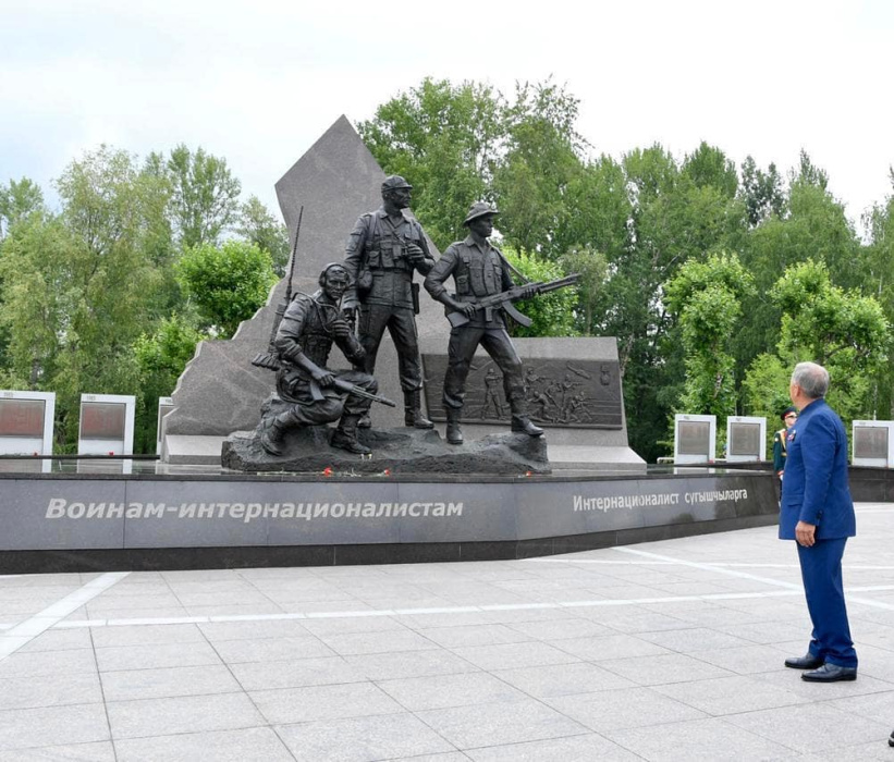 Минниханов поделился фотографией мемориала воинам-интернационалистам в Казани