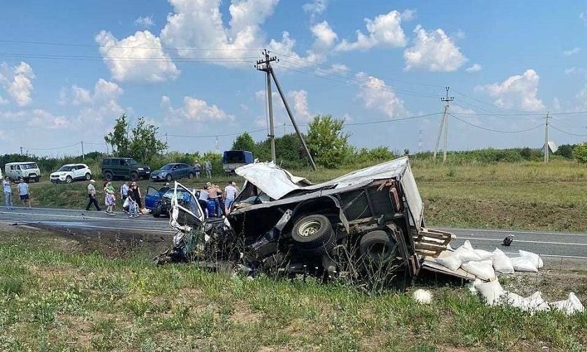 В жестком ДТП на трассе под Челнами погиб 11-летний ребенок