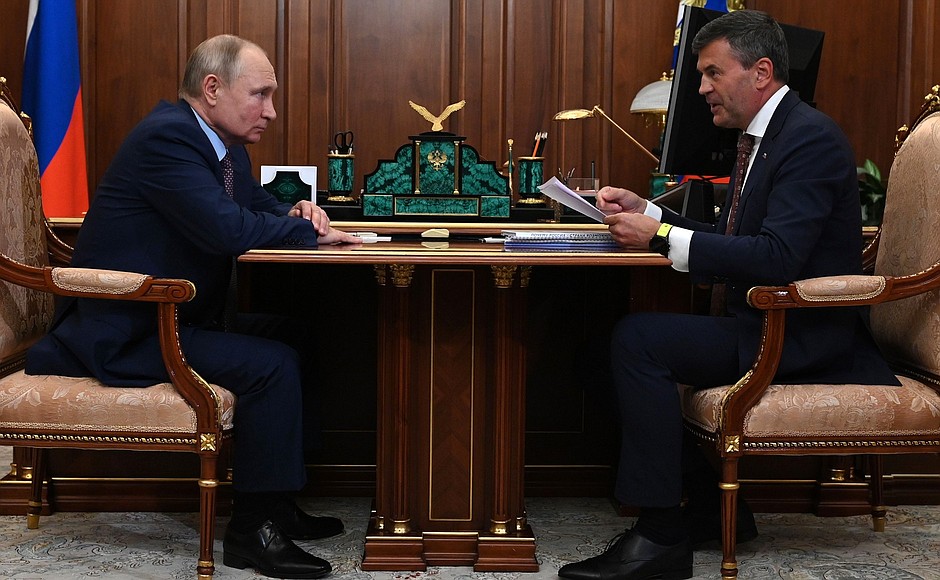 Путин обсудит с главой АНО "Россия - страна возможностей" работу по подготовке кадров