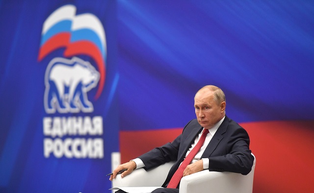 Путин назвал недопустимым навязывание вакцинации от вируса COVID-19