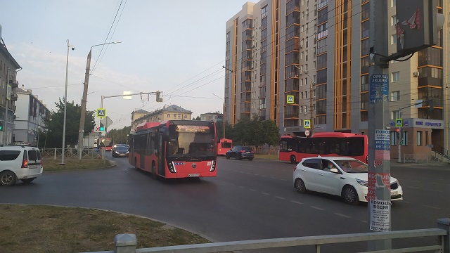 30 август Татарстан башкаласында җәмәгать транспорты озаграк йөрәячәк