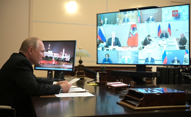 Путин: экономика России восстановилась после пандемии коронавируса