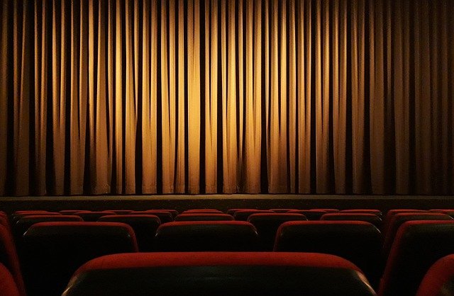 Славутский попросил помочь театрам из-за введения новых антиковидных мер