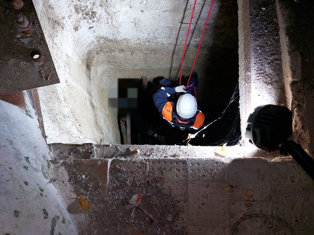 Тимми упал в колодец. Тимми упал в колодец. Высохший колодец. Аварийный колодец. Комикс легкий.